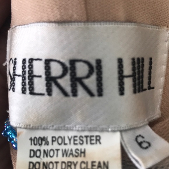 Gorgeous Sherri Hill gown. Worn once! - Picture 8 of 8